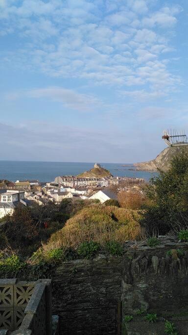 The Tempest, Sea Views, Coastal & Rural Walks. Apartment Ilfracombe Exterior photo